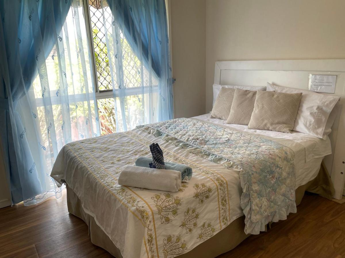 Theme Parks Amituofo Homestay Gold Coast Exterior foto